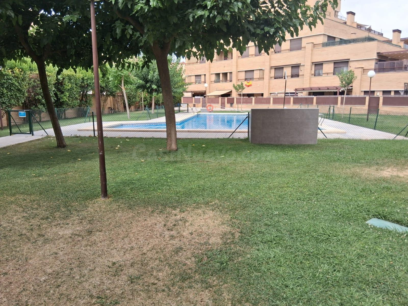 AMPLIO APARTAMENTO CON PISCINA Y ZONAS COMUNES ZONA UNIVERSIDAD CAMPUS - foto 3
