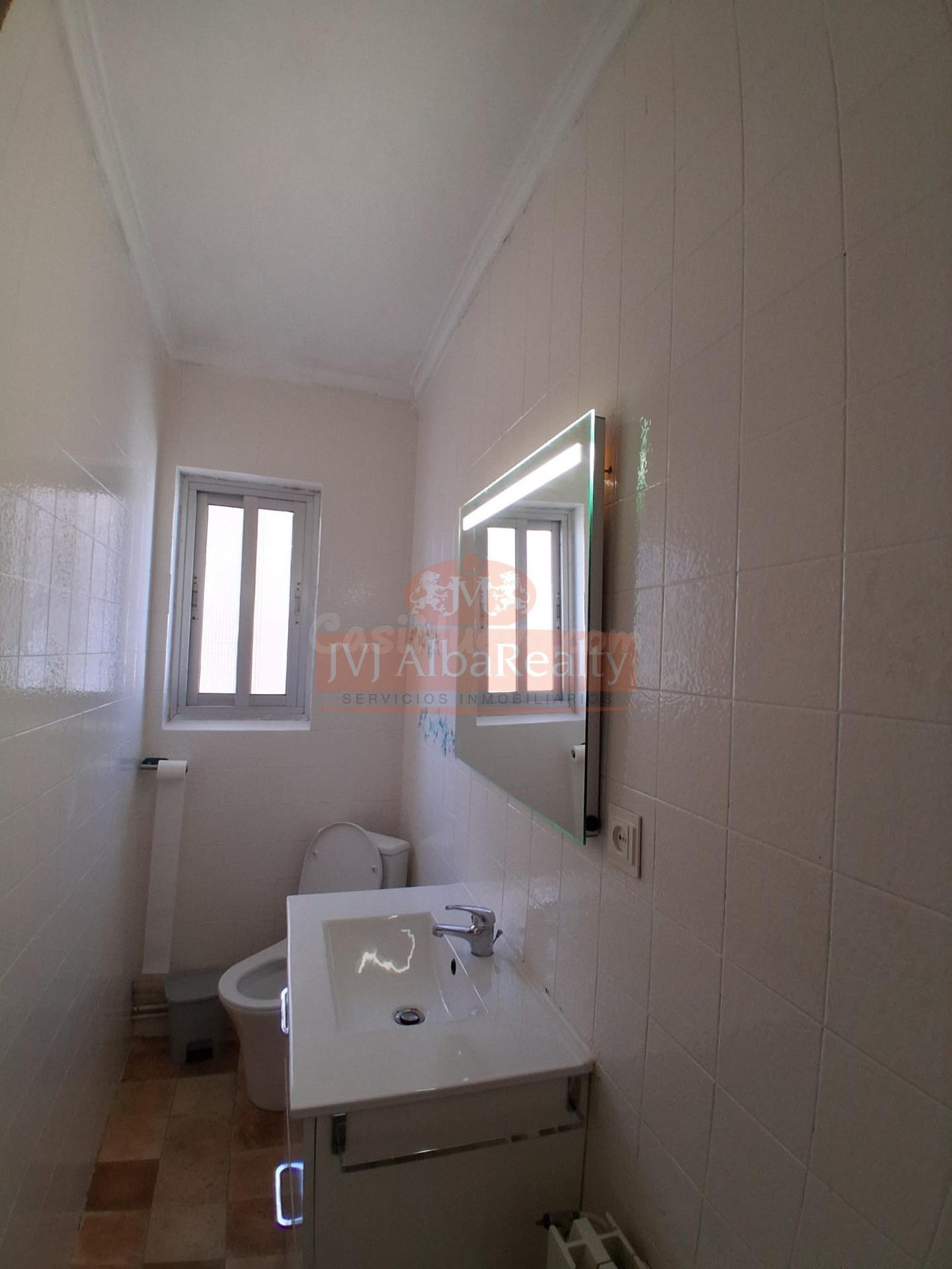 VIVIENDA EN ALQUILER PARA ESTUDIANTES EN ZONA HOSPITAL - foto 5