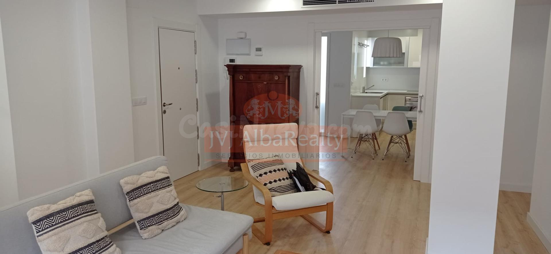 SE ALQUILA VIVIENDA AMUEBLADA EN ZONA CENTRO-AYUNTAMIENTO. - foto 5