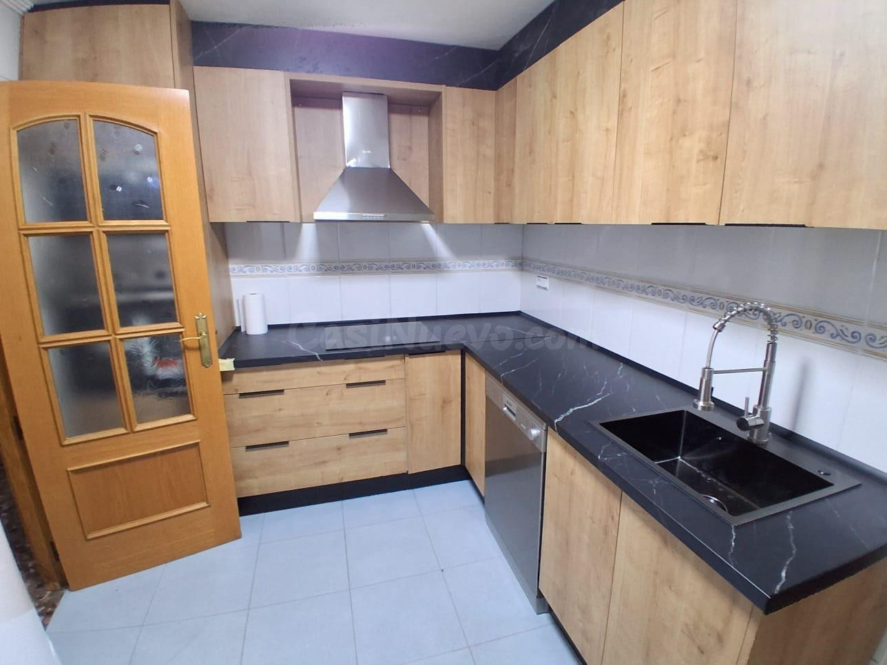 AMPLIA VIVIENDA IDEAL PARA ESTUDIANTE ZONA CARRETAS - foto 5