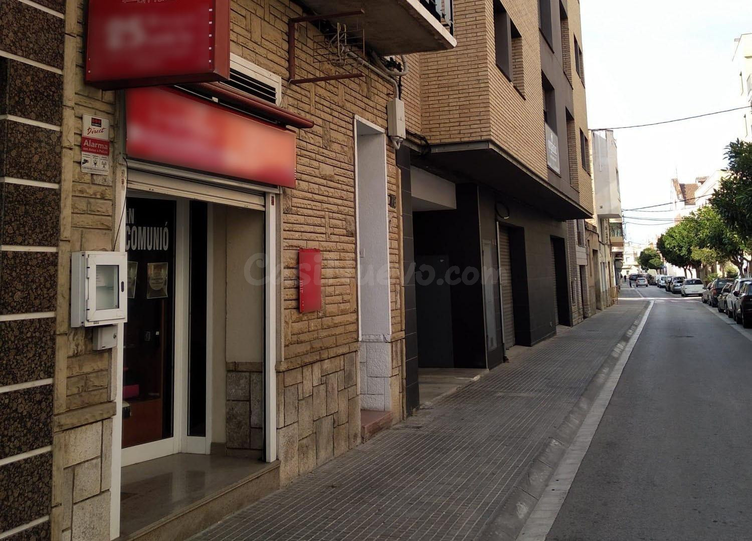 LOCAL COMERCIAL EN CALLE DE PASO OBLIGADO - foto 5