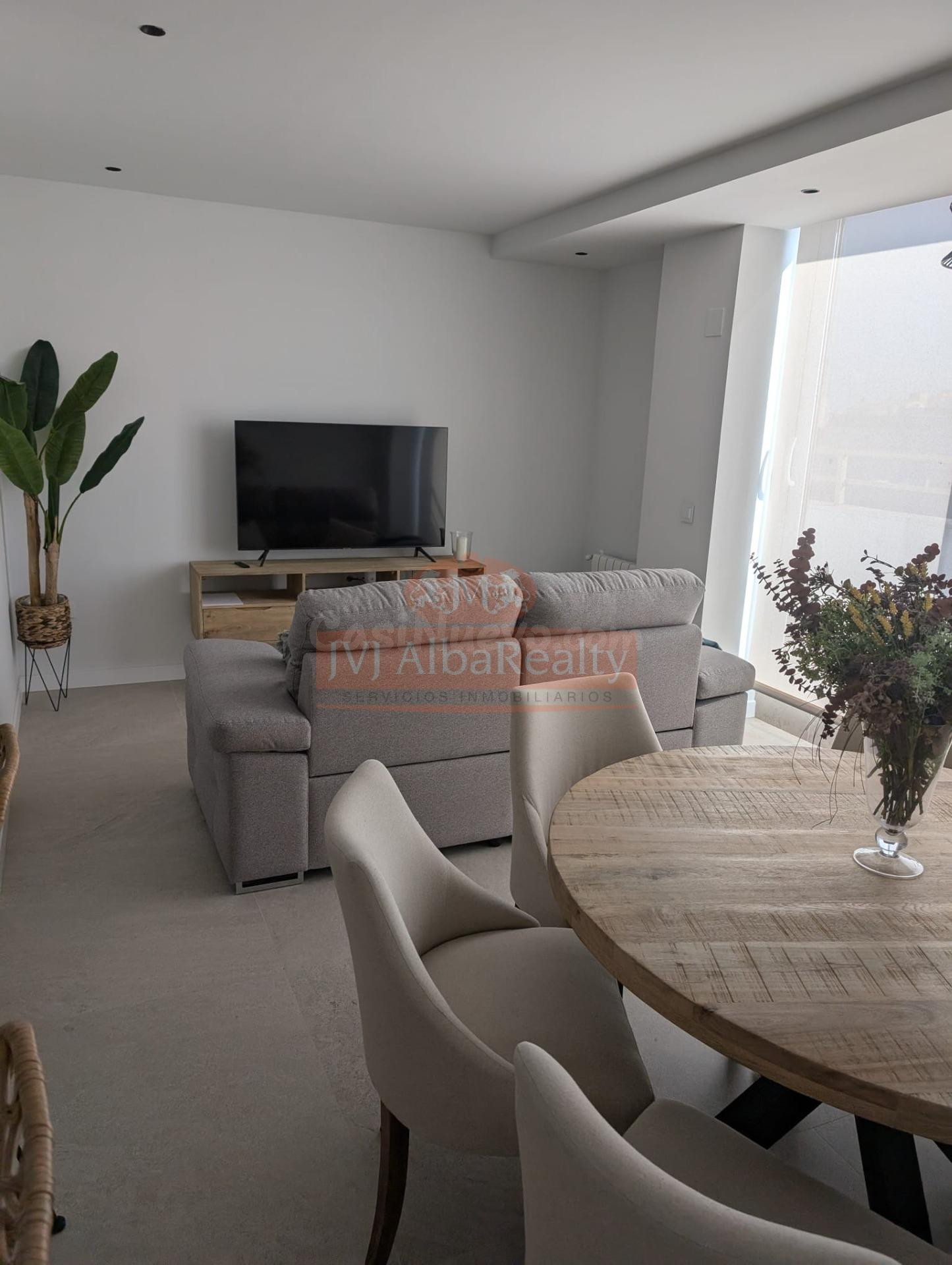 ESPECTACULAR APARTAMENTO EN ALQUILER EN PLAZA ALTOZANO ( CON GARAJE ) - foto 3