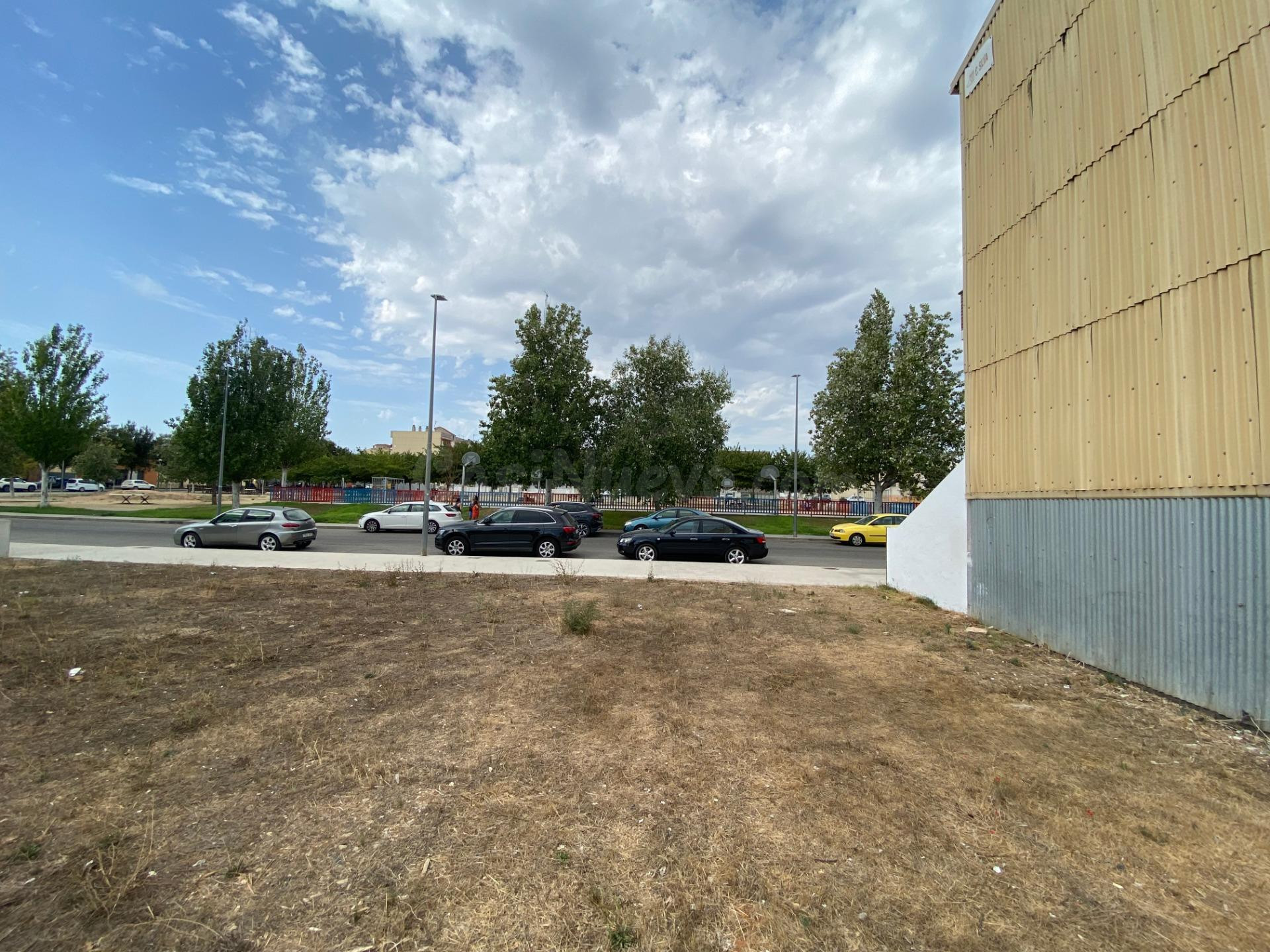 TU FUTURO HOGAR EN ATRACTIVA ZONA RESIDENCIAL - foto 2