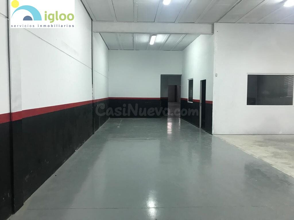 Nave Almoradi Pol. Maromas 400 m2 + altillo 150 m2 - foto 2