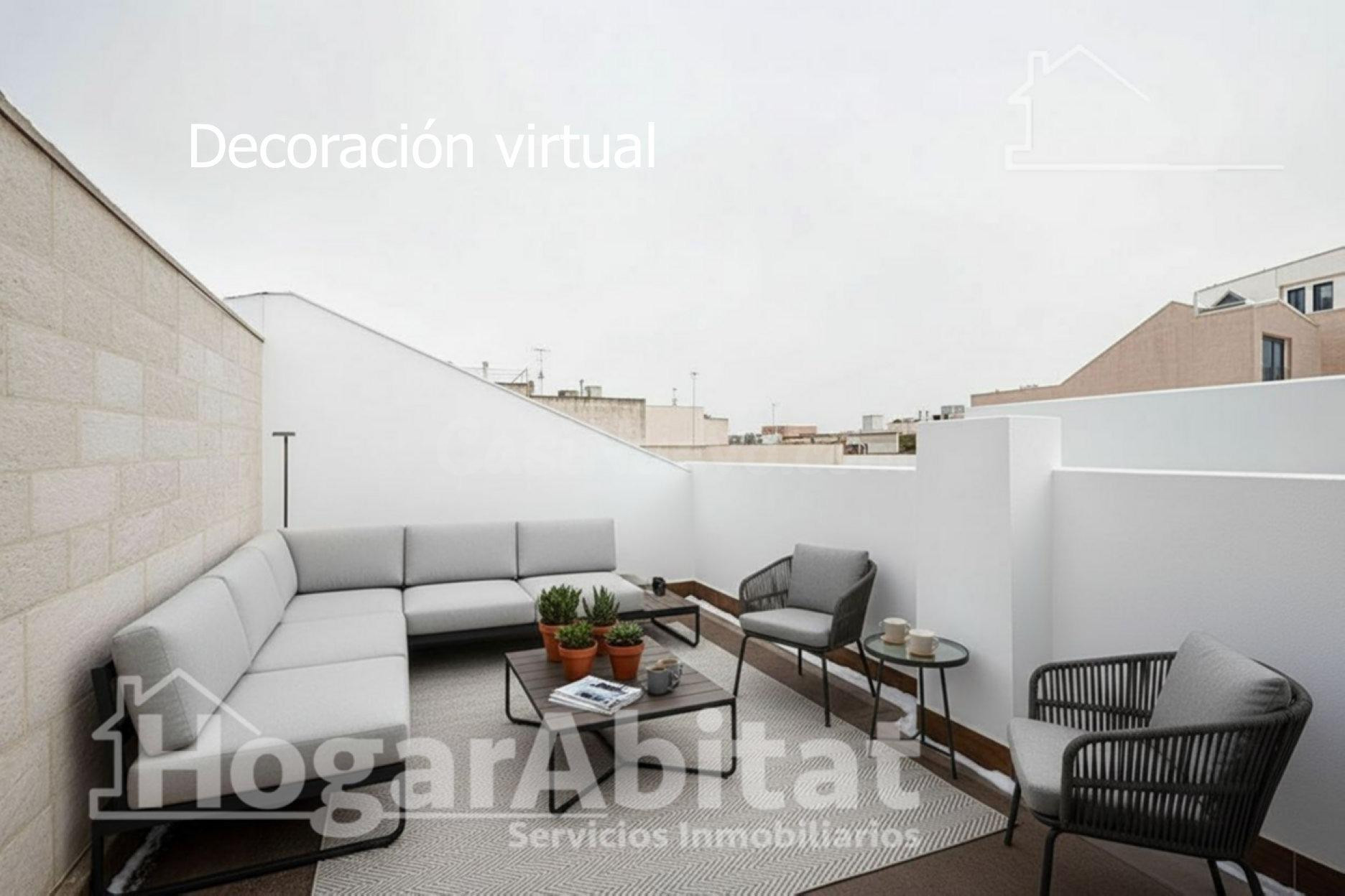 Amplia casa con dos terrazas y garaje - foto 3
