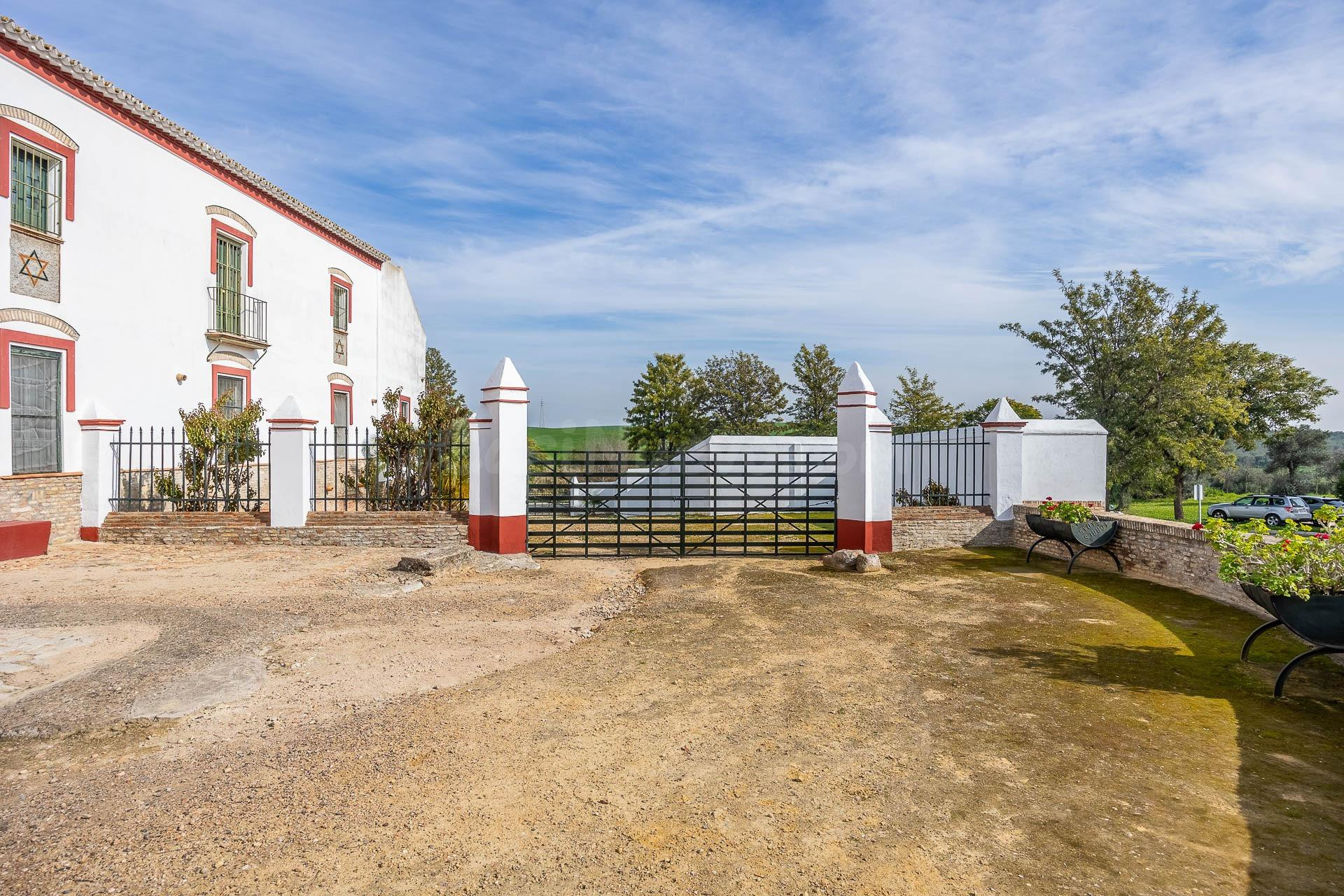 Hacienda 7 habitaciones 2003m² en venta - Palomares del Río - foto 3