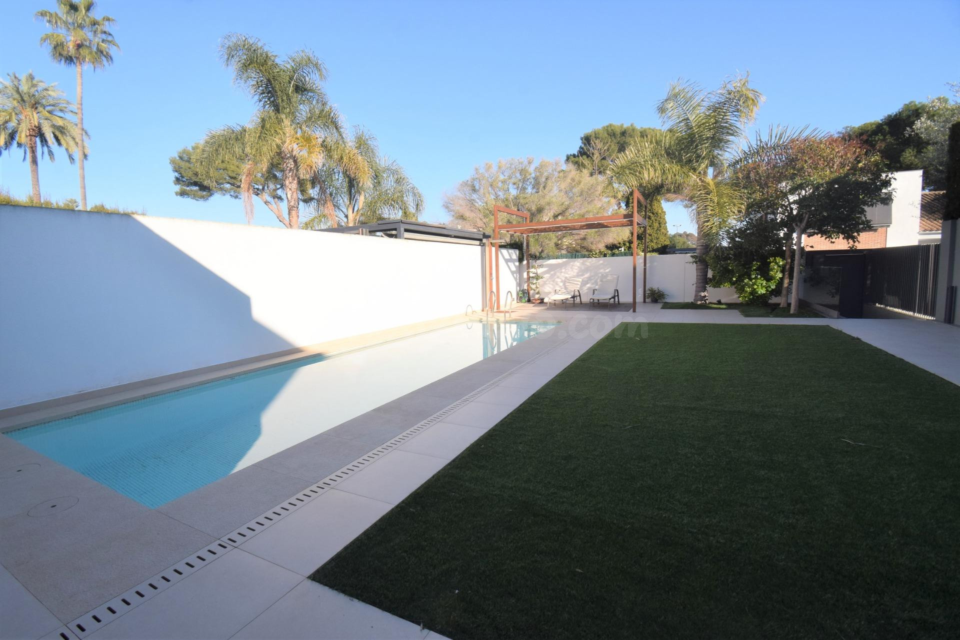 ESPECTACULAR CHALET DE LUJO CON PISCINA, TERRAZA, JARDÍN Y G - foto 5