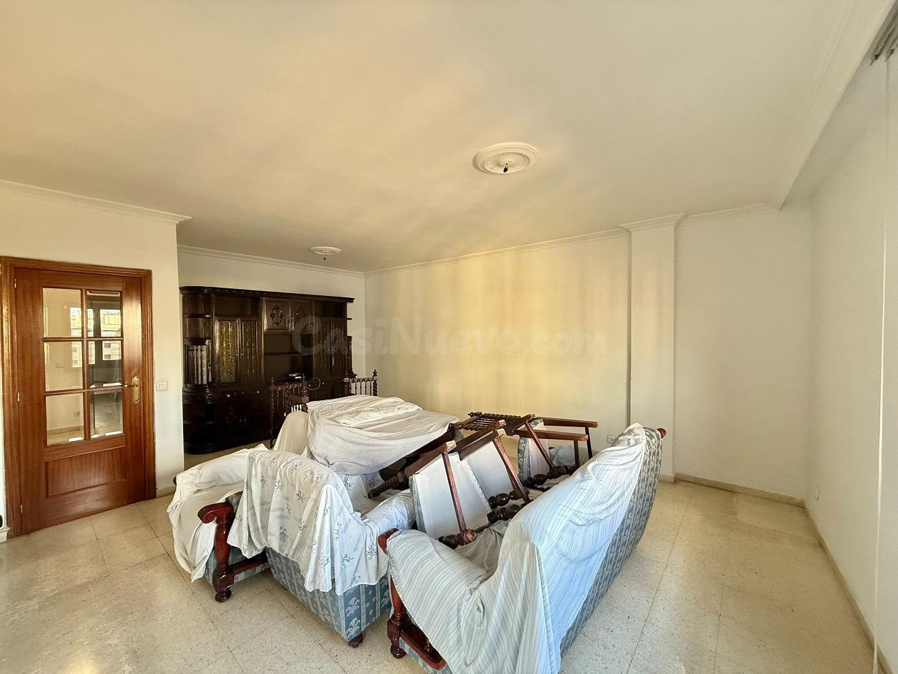 ✨ ¡Oportunidad en pleno centro de Badajoz! ✨ - foto 2