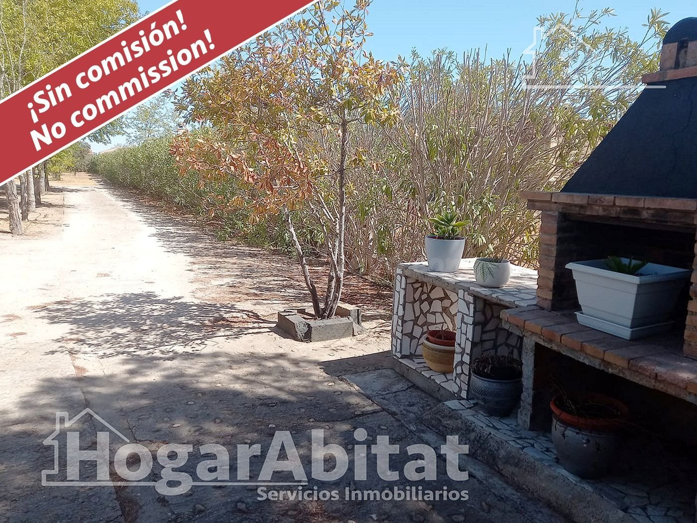 CHALET SEMINUEVO CON PISCINA, TERRAZA Y GARAJE - foto 4
