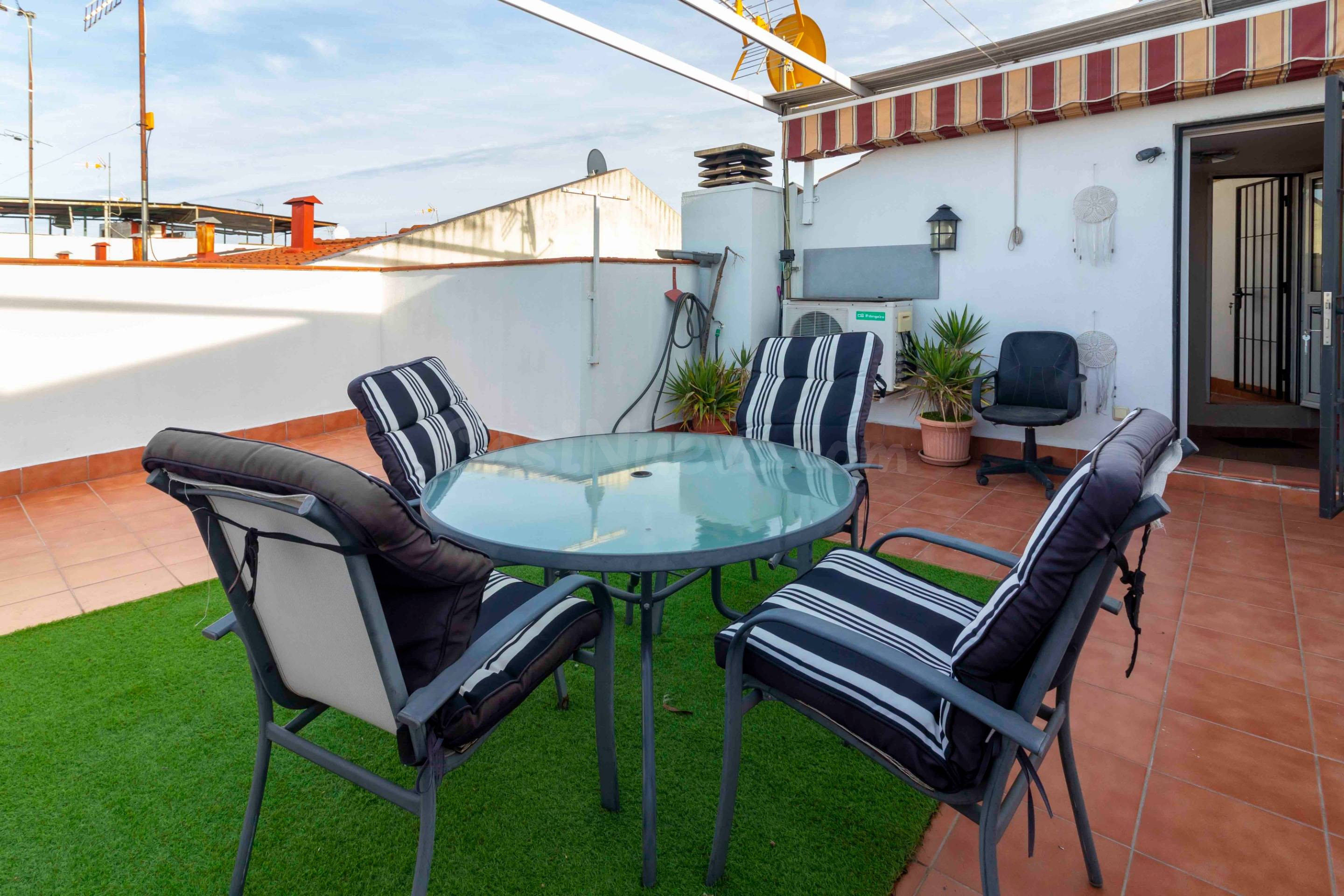 Amplia Casa en Badajoz - Ideal para Familias (Bda San Miguel)