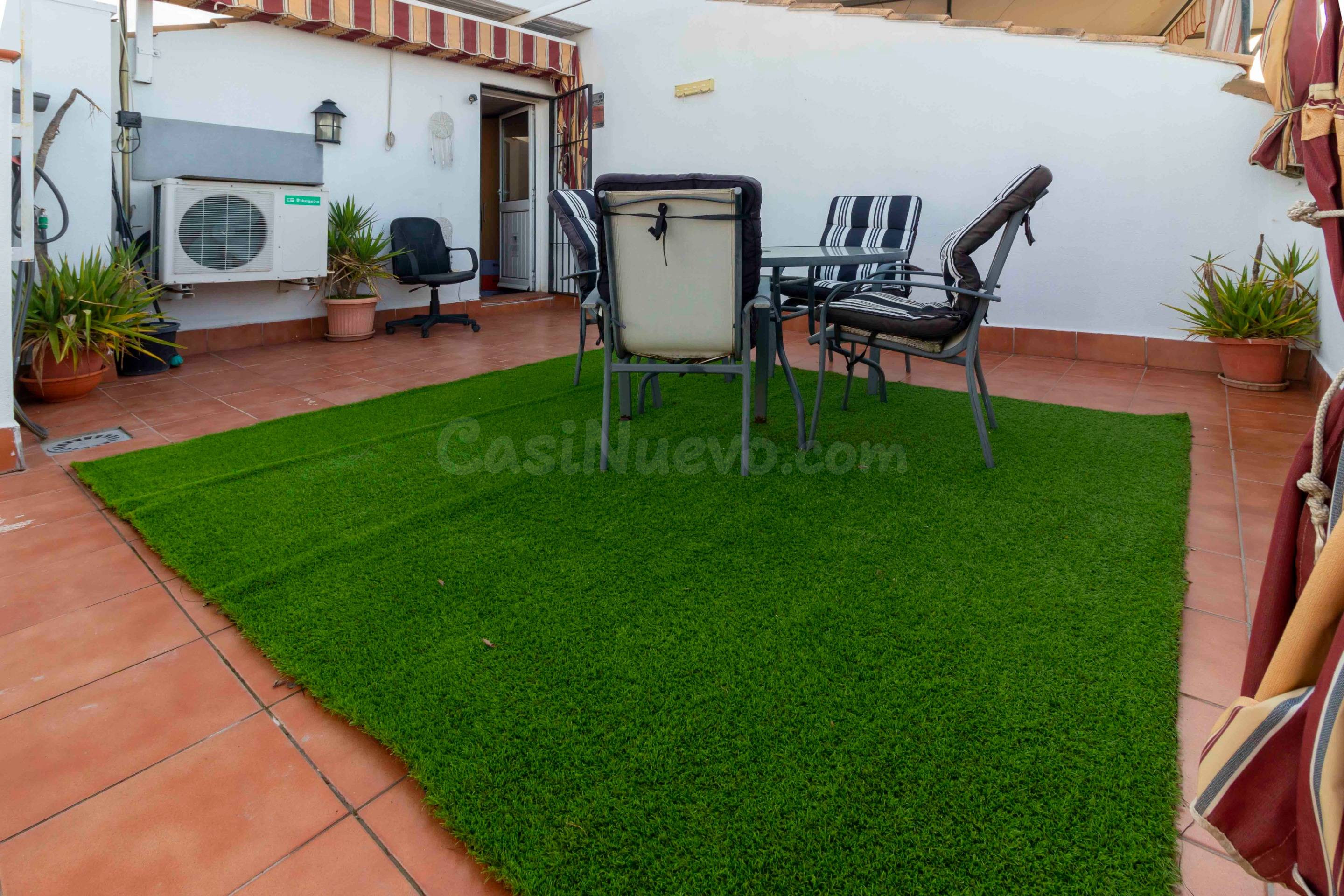 Amplia Casa en Badajoz - Ideal para Familias (Bda San Miguel) - foto 2