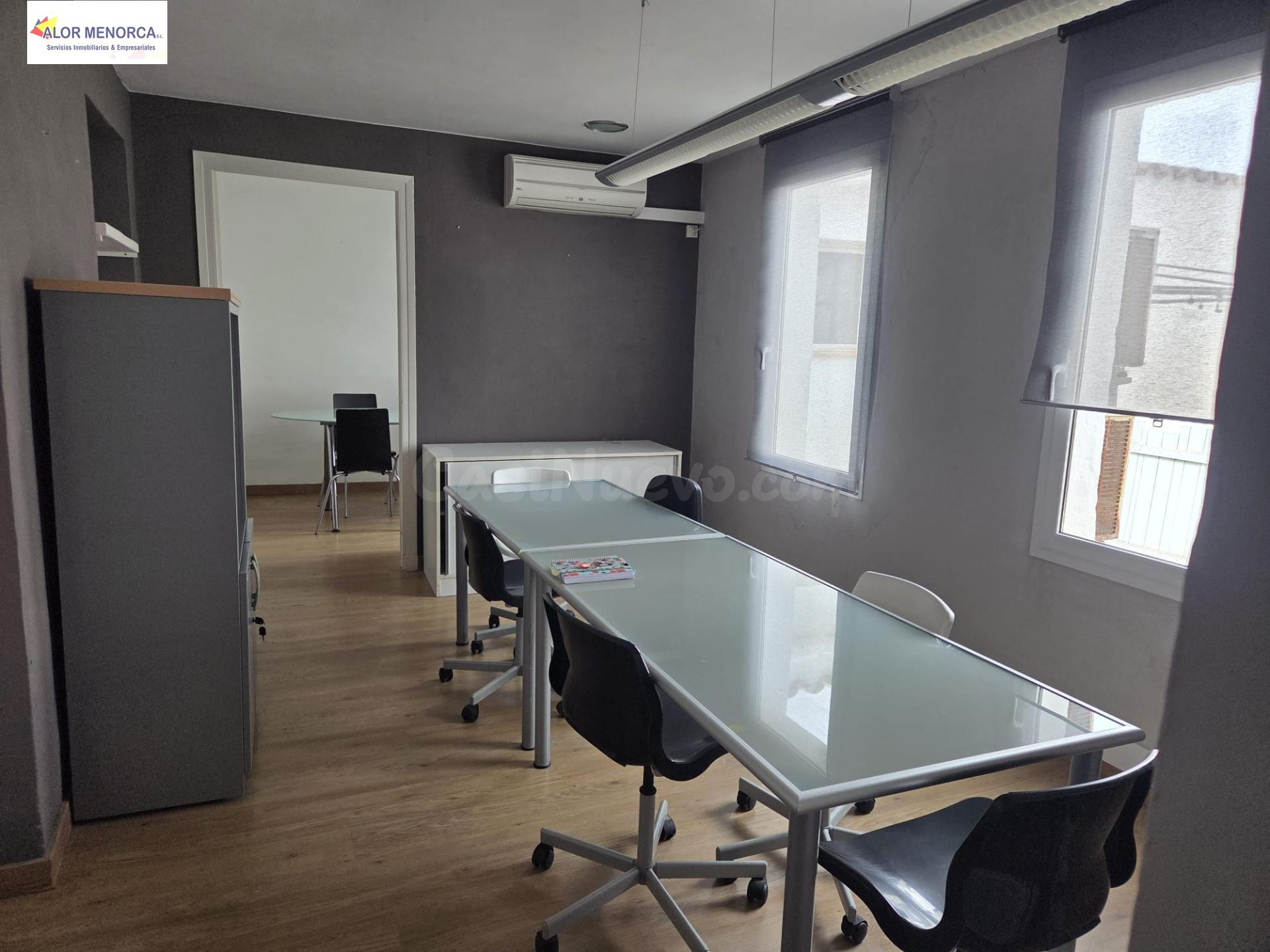 Despacho profesional en edificio centro de Mahón