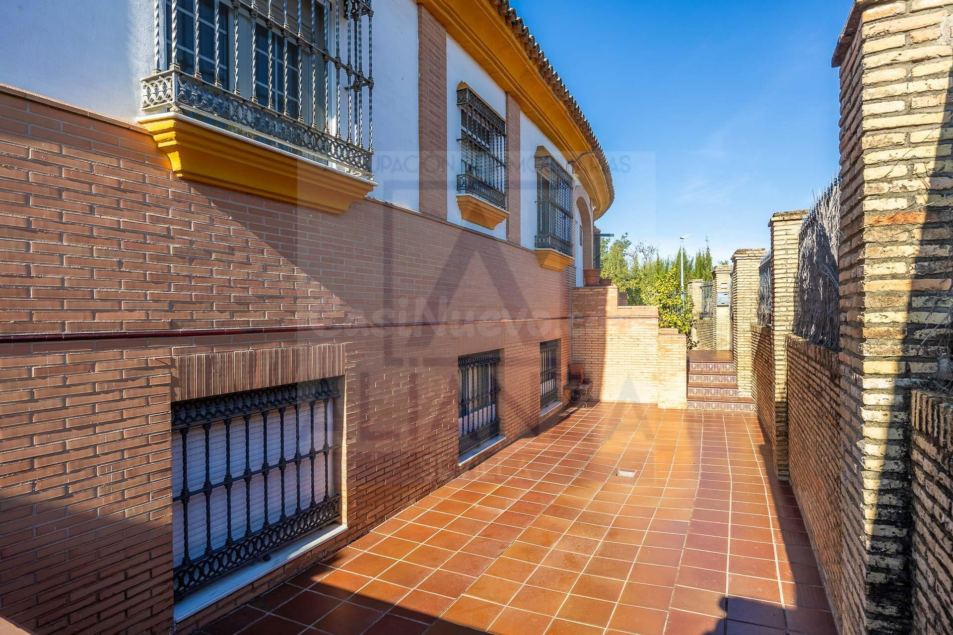 Venta de chalet en Valencina de la Concepción, Sevilla - foto 4