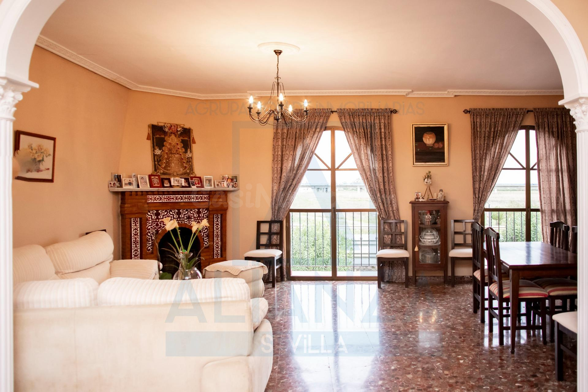 Casa en venta en Santiponce (Sevilla) - foto 4