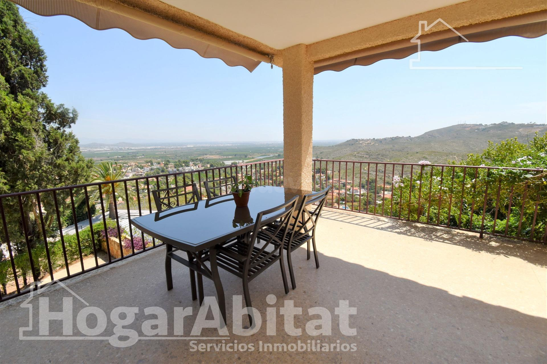 IMPRESIONANTE CHALET CON PISCINA, BARBACOA, AMPLIA TERRAZA Y - foto 3