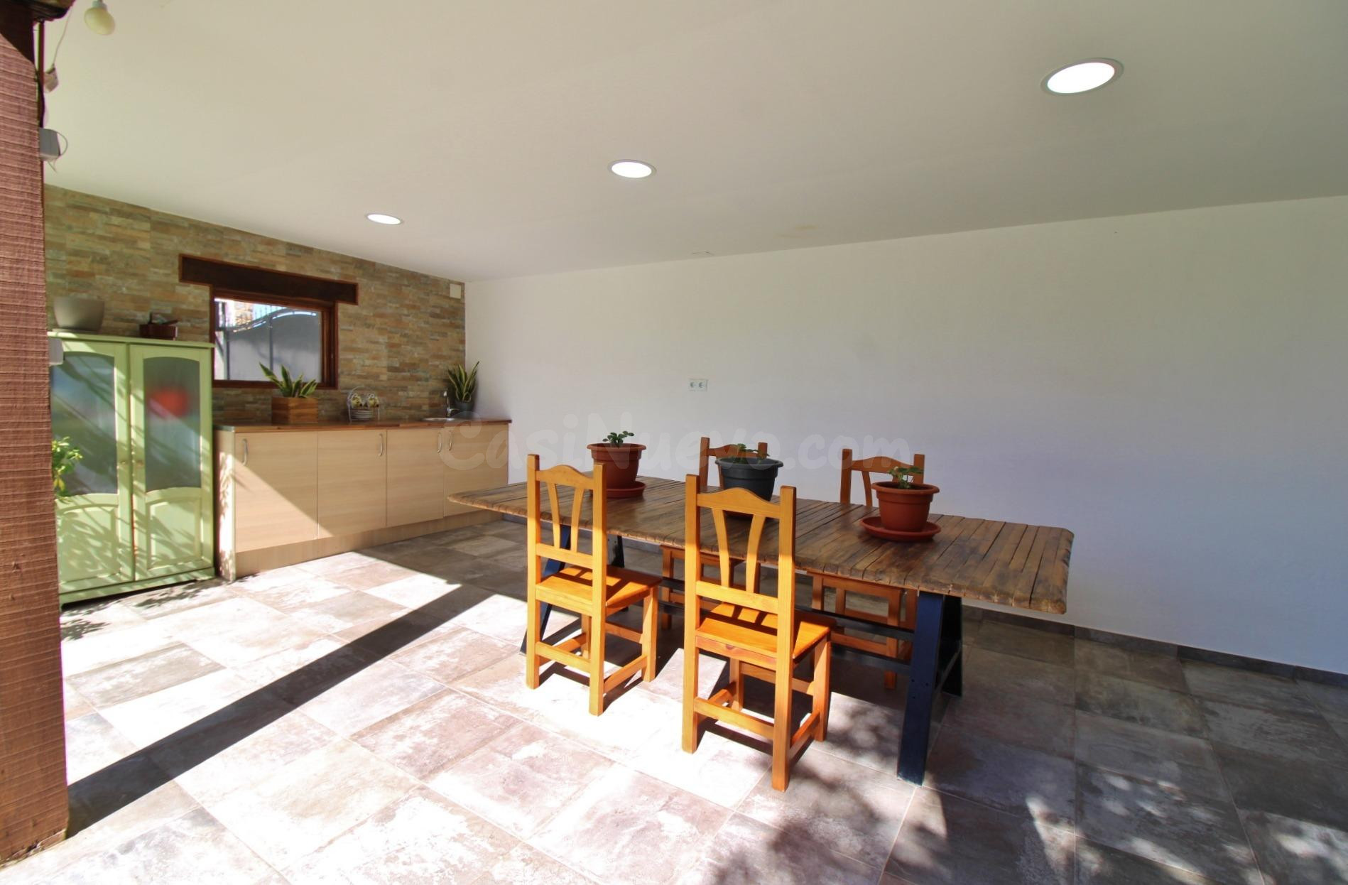 Sensacional vivienda unifamiliar de 2 plantas con grandes es - foto 4