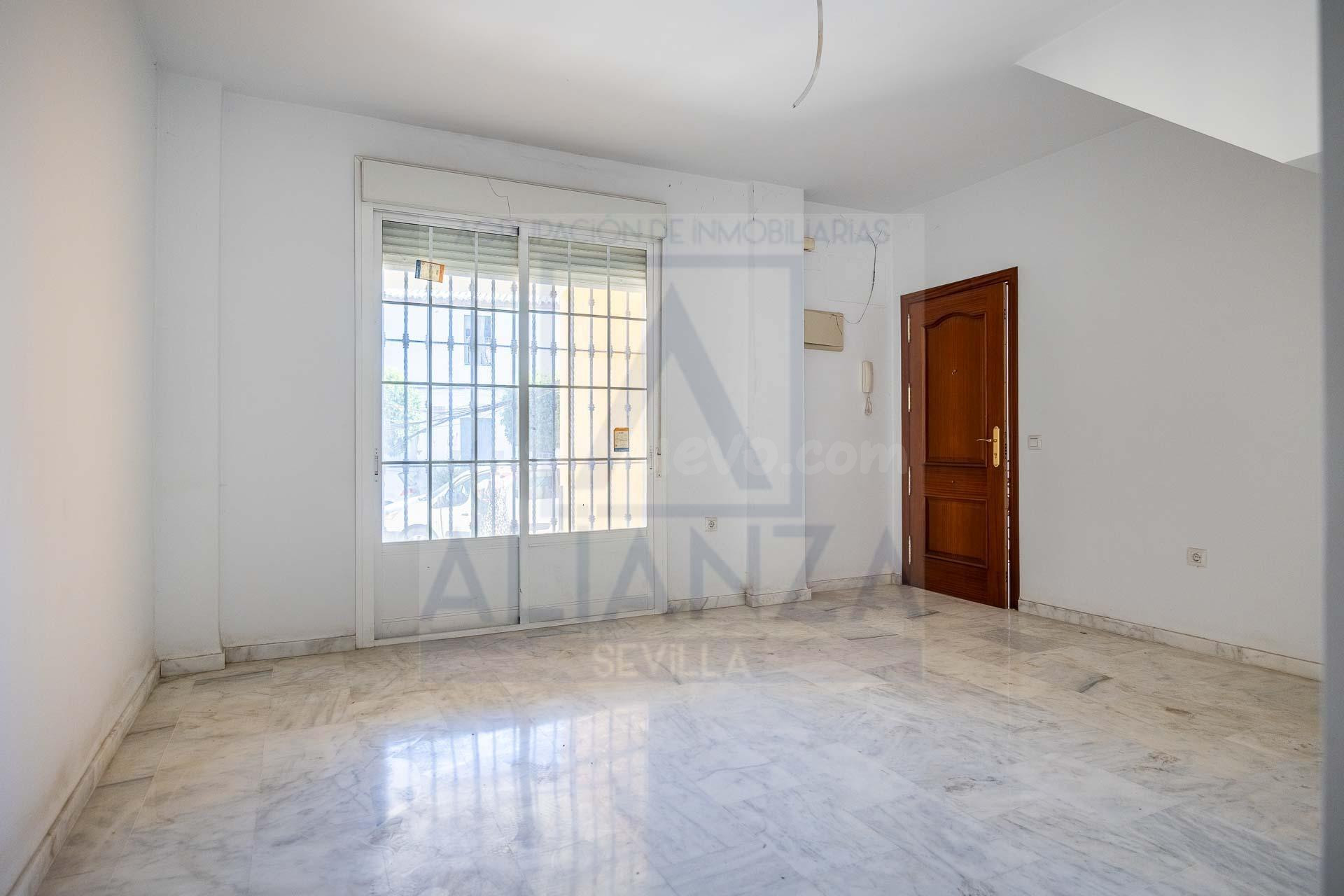 Venta de Edificio en el centro de La algaba (Sevilla) - foto 3