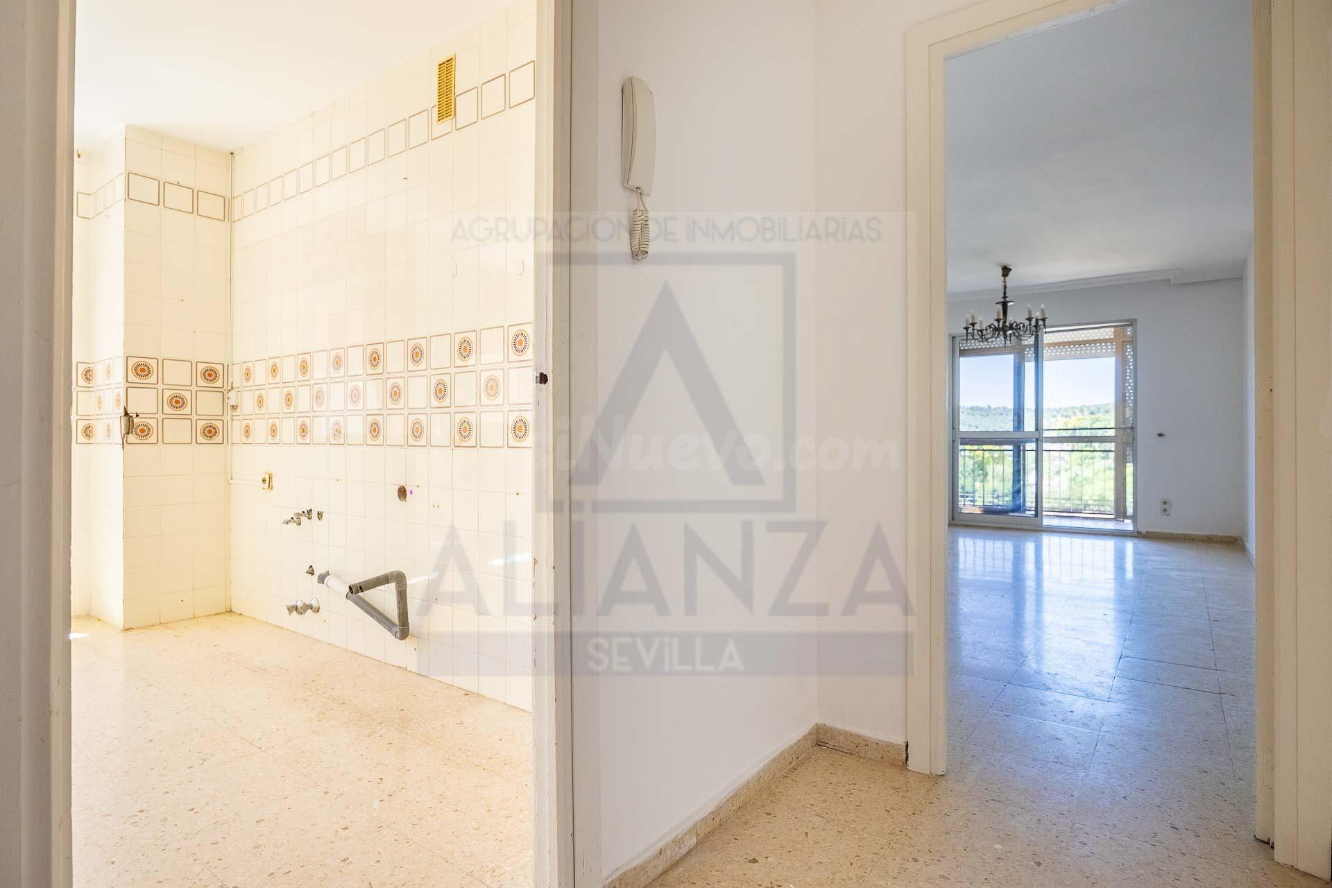 Piso en venta en Camas (Sevillal) - foto 2