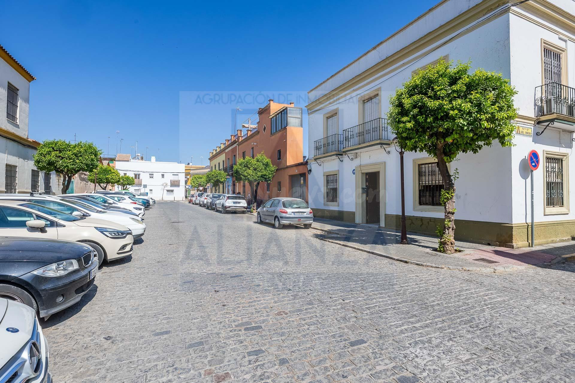 Venta de casa en el centro de Camas (Sevilla) - foto 4
