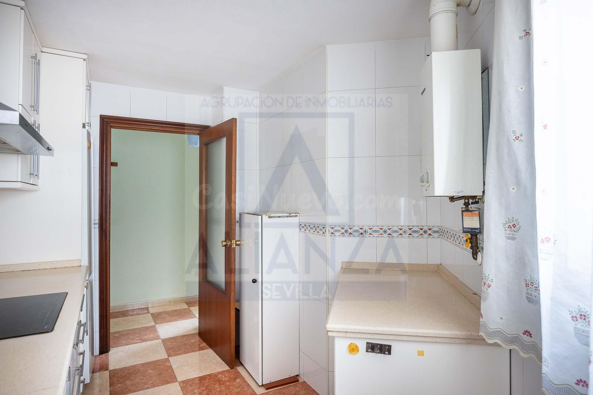 Centa de piso en Camas (Sevilla) - foto 4