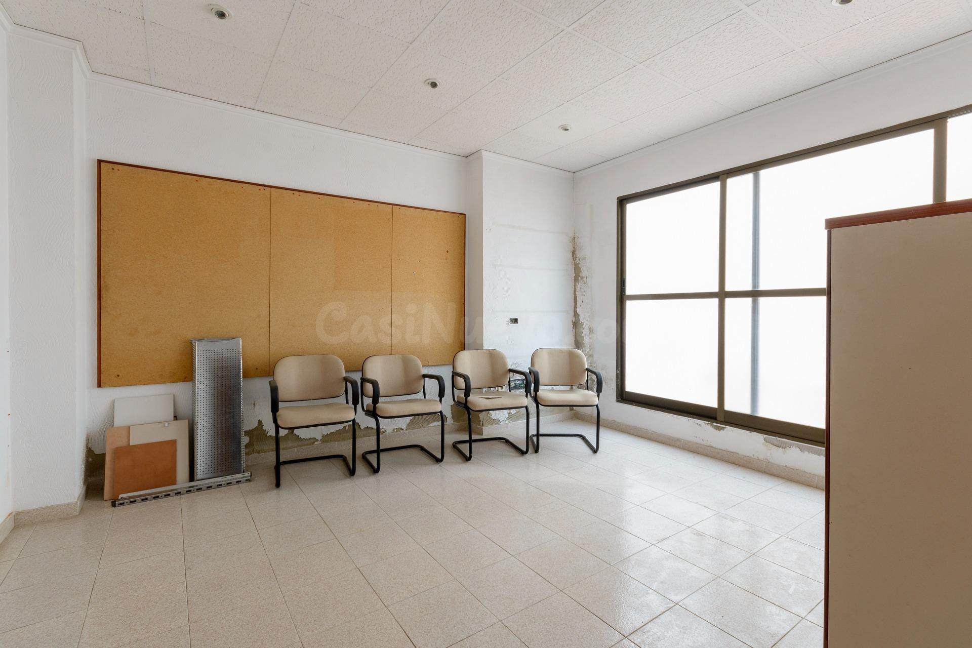 Planta Baja con Patio en el Centro de Gandía – Vivienda o In - foto 5