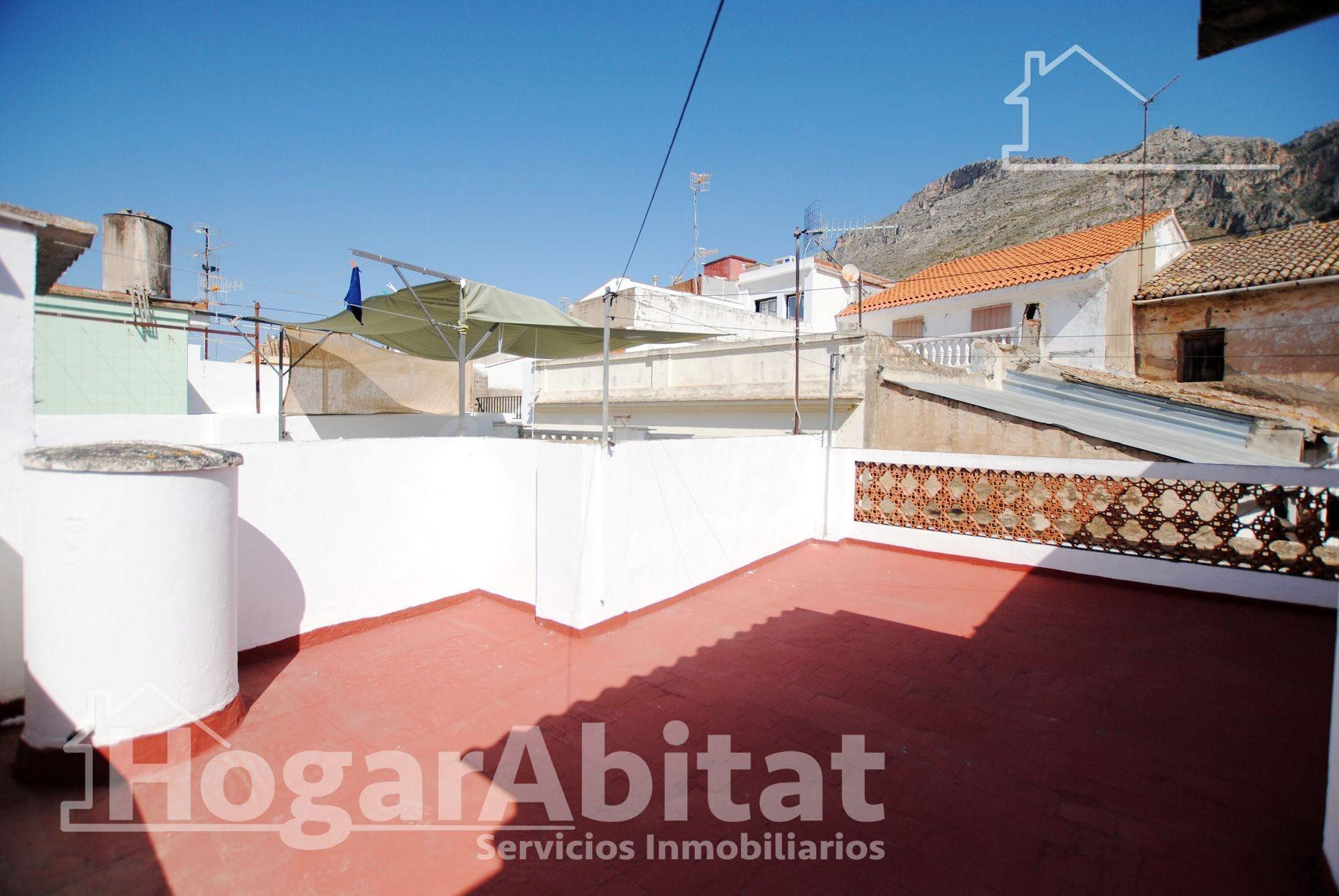 ¡GRAN OPORTUNIDAD! CASA DE PUEBLO CON PATIO, TERRAZA Y TRAST - foto 5