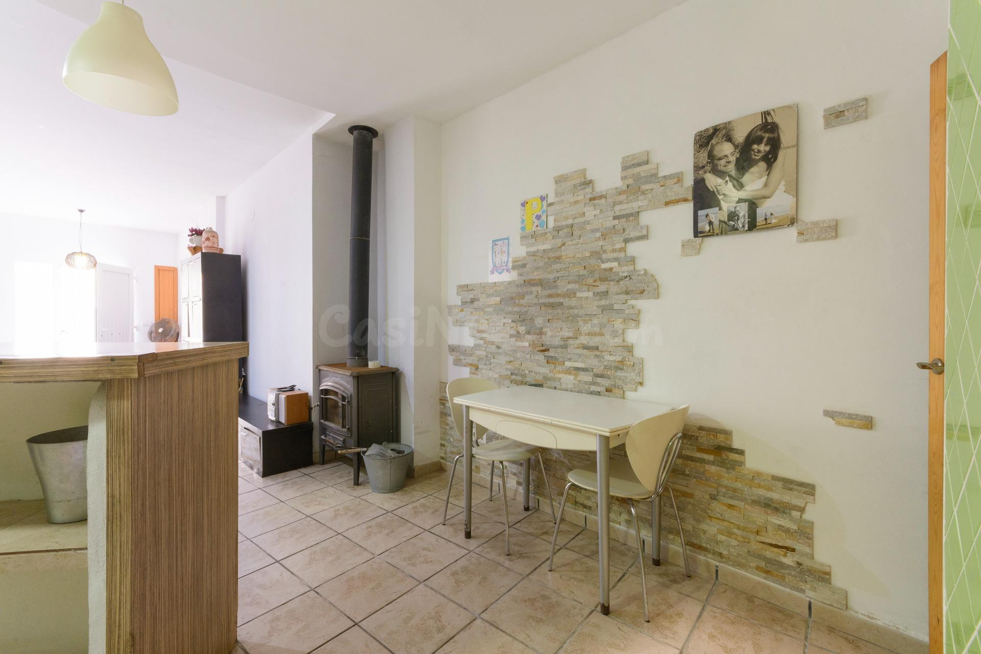 Encantadora Casa Reformada en La Font d'En Carros por solo € - foto 5