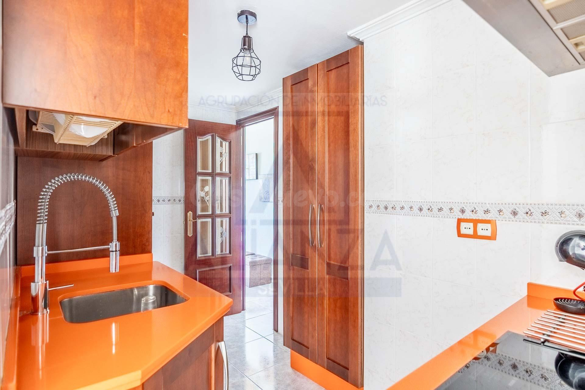 PISO EN VENTA EN CAMAS - foto 5