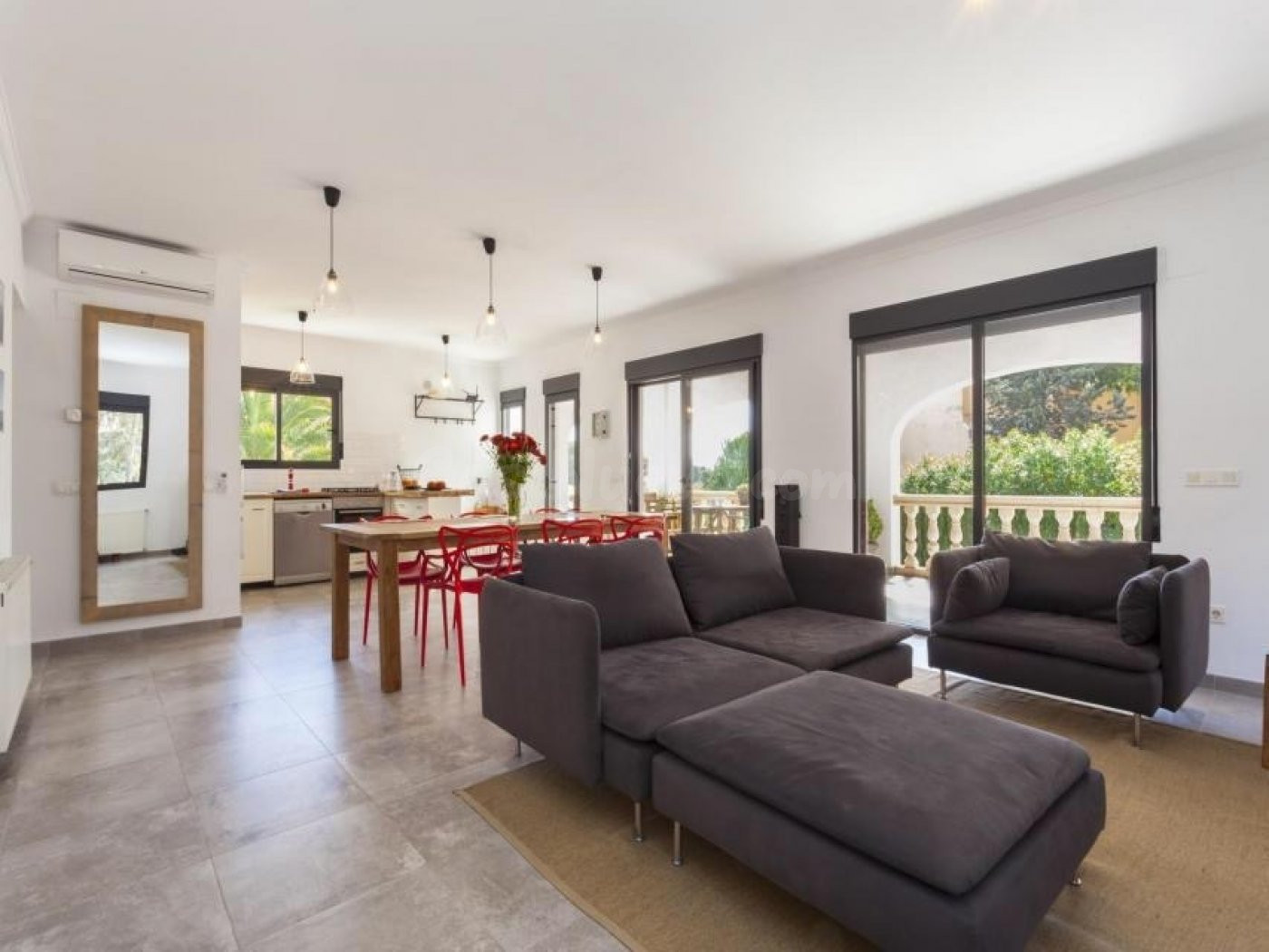 Villa para alquiler temporal desde 1 de septiembre 2026 al 30 junio 2027 Moraira - foto 4