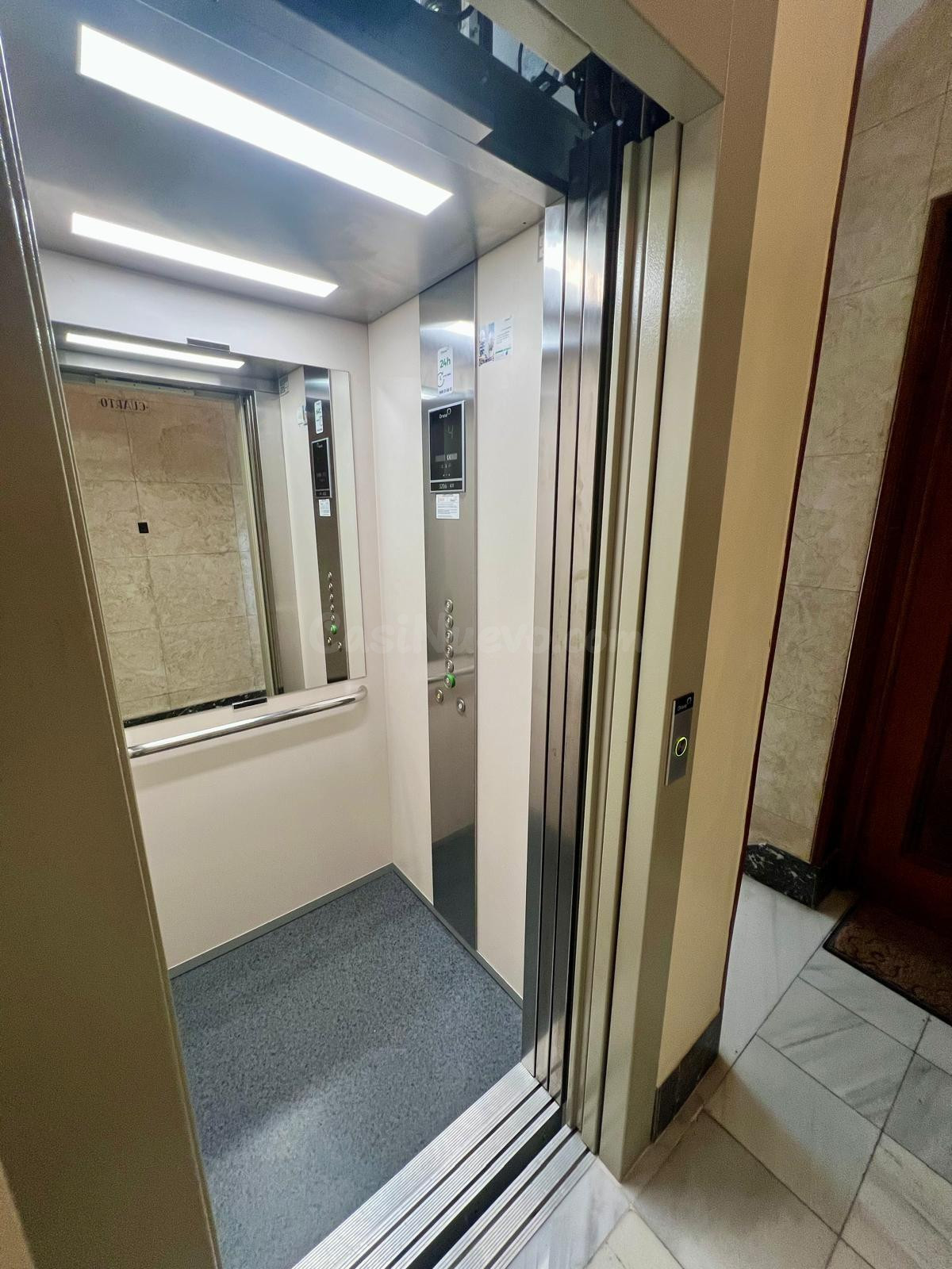 Piso señorial de 231 m2 en pleno centro de Elche con terraza - foto 4