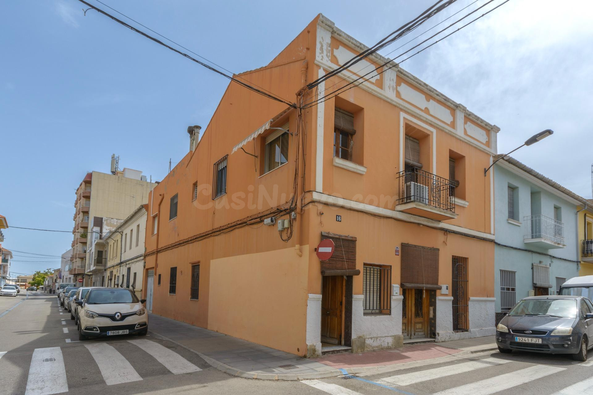 Casa planta baja y primer piso independiente  con garaje en 