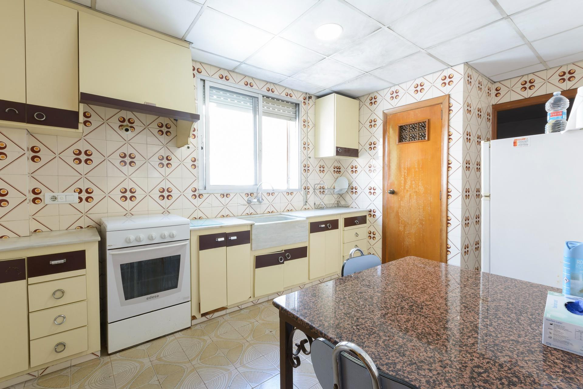 Casa planta baja y primer piso independiente  con garaje en  - foto 5