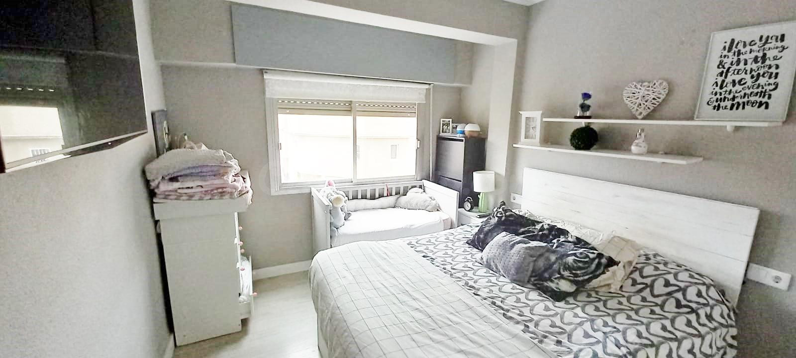 Apartamento, 2 ªplanta sin ascensor junto nuevo edificio de  - foto 5