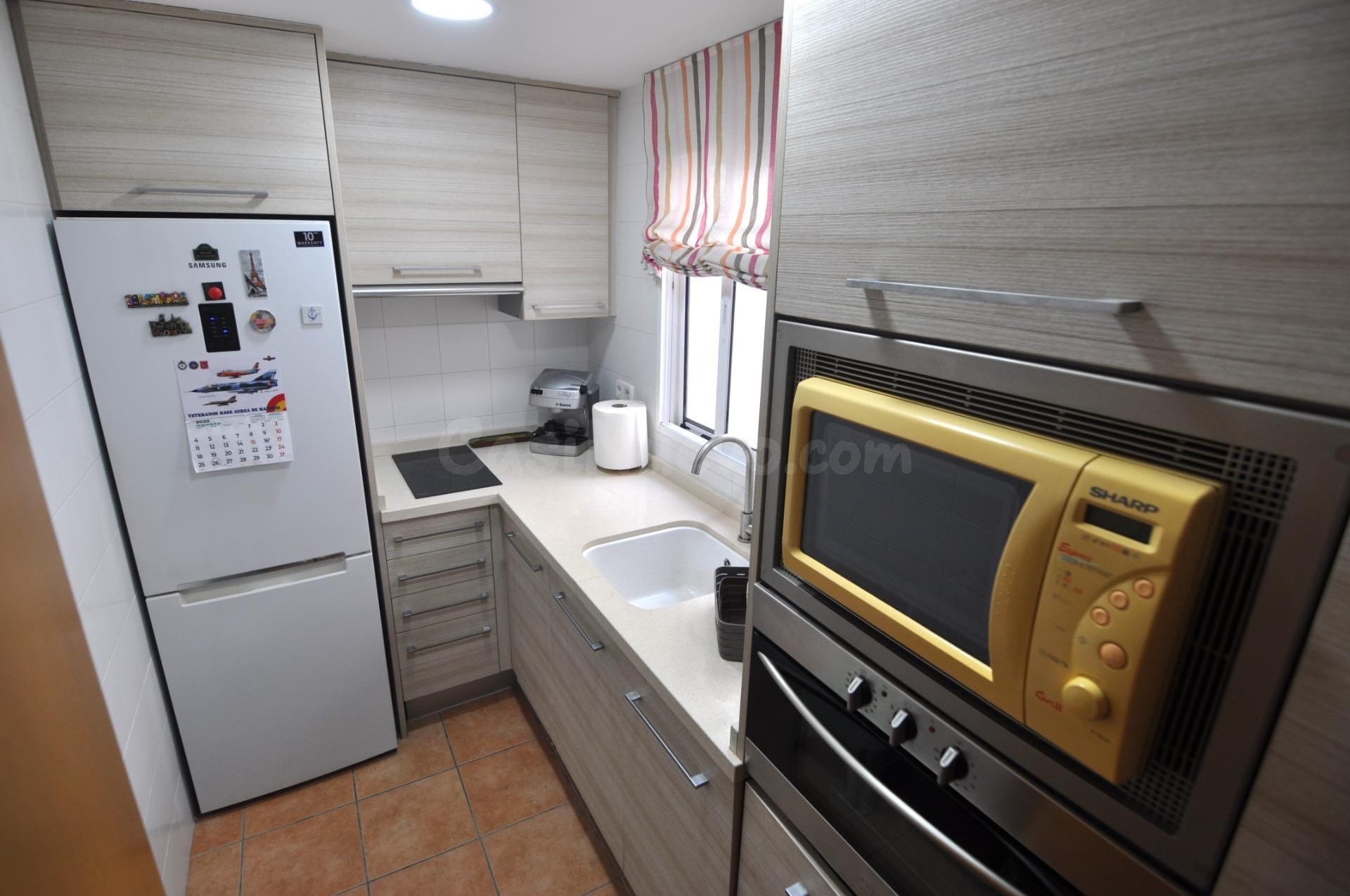 Apartamento a 20m de la playa de El Portet - foto 3