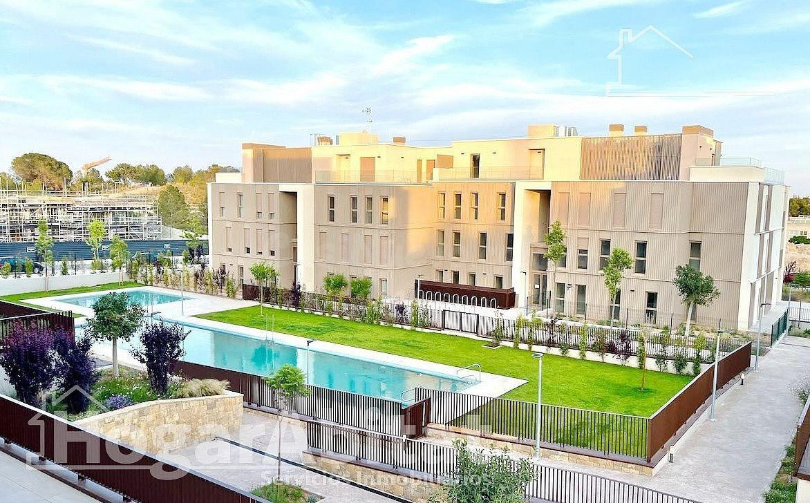 ¡TOTALMENTE NUEVO! LUMINOSO EN RESIDENCIAL CON GARAJE Y PISC - foto 2