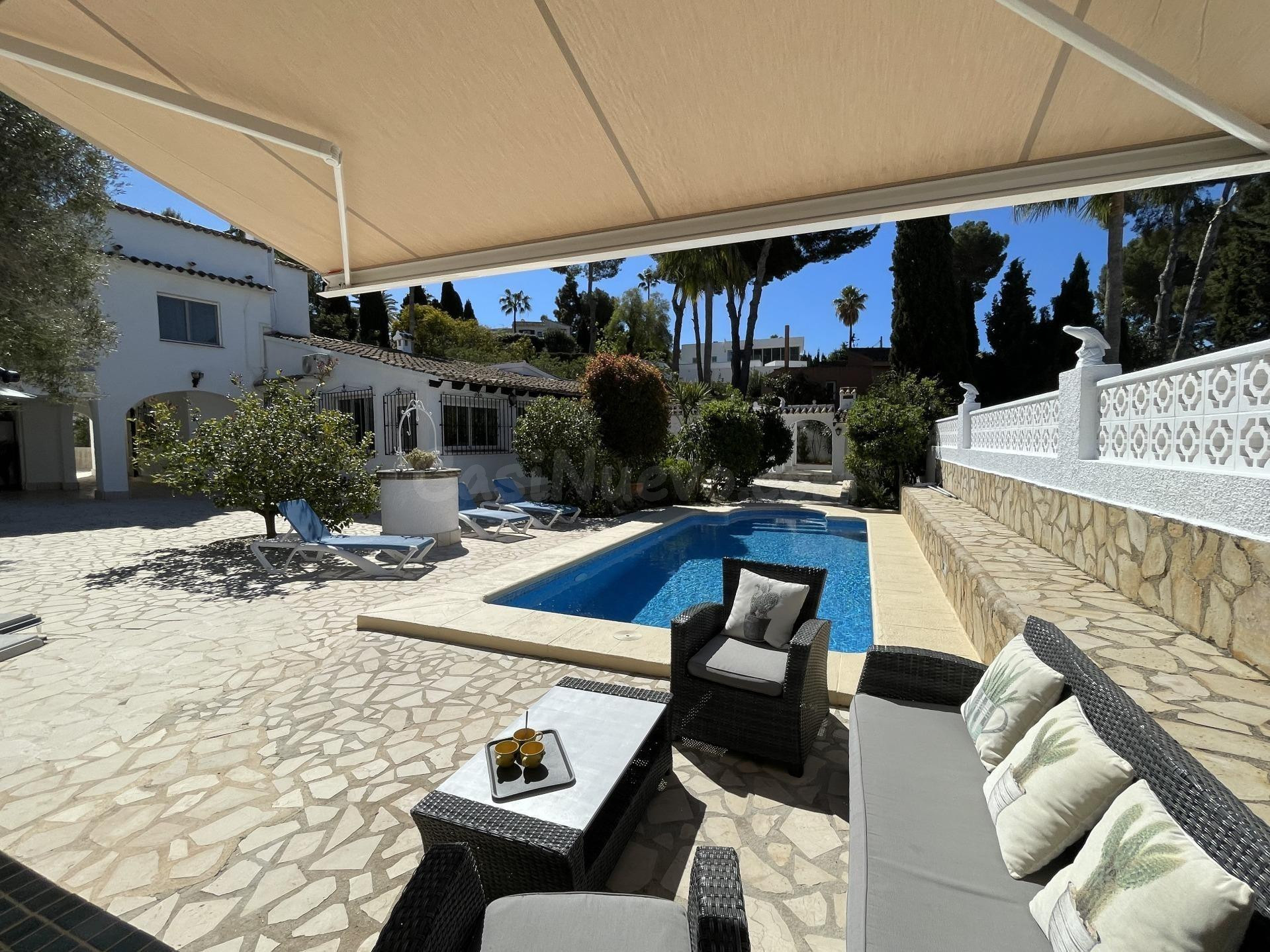 Se vende villa con encanto, a un paso de Moraira cengtro y a la playa El Portet - foto 4
