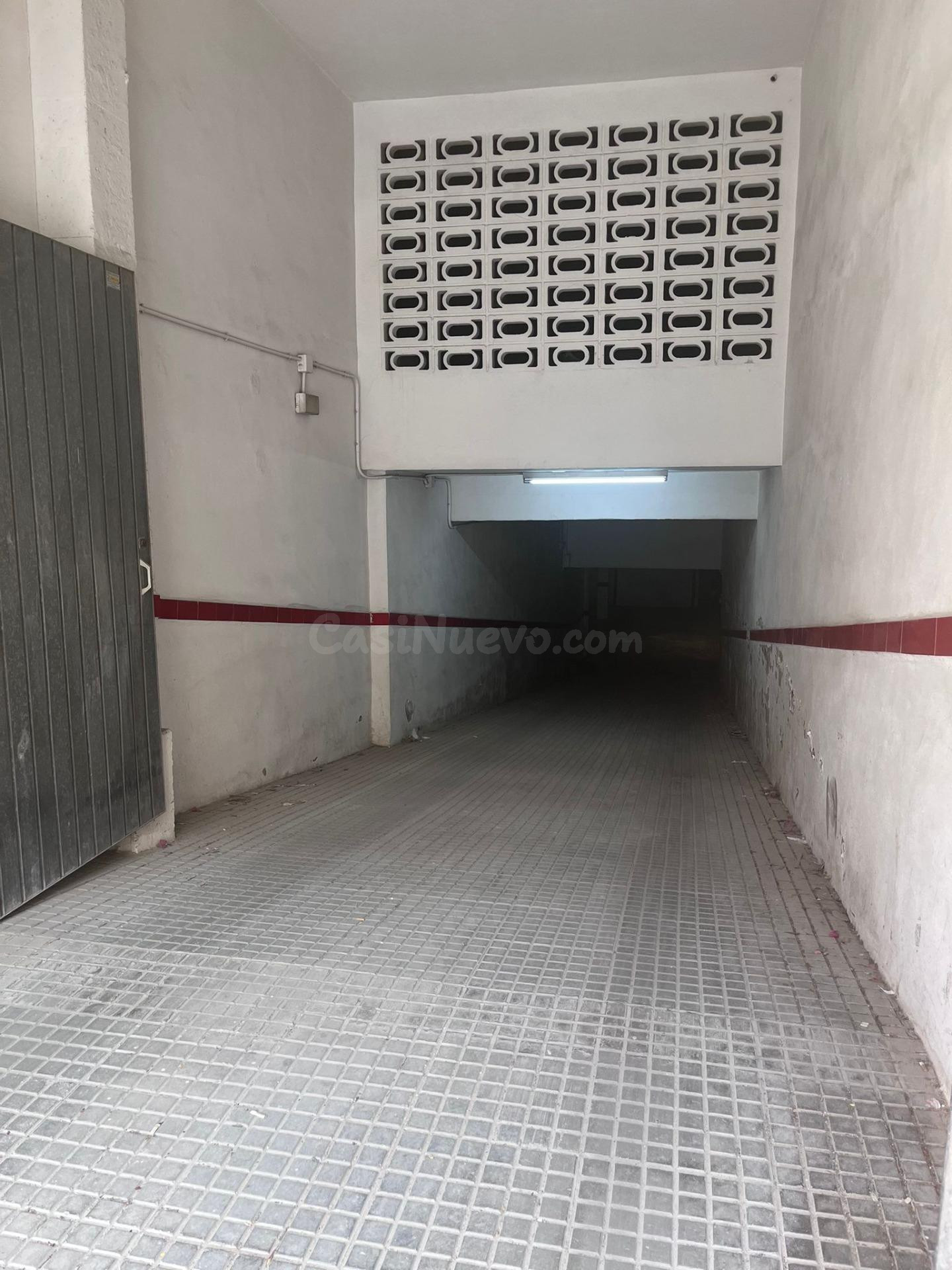 Plaza de Parking en Gandía - Oportunidad Única - foto 4
