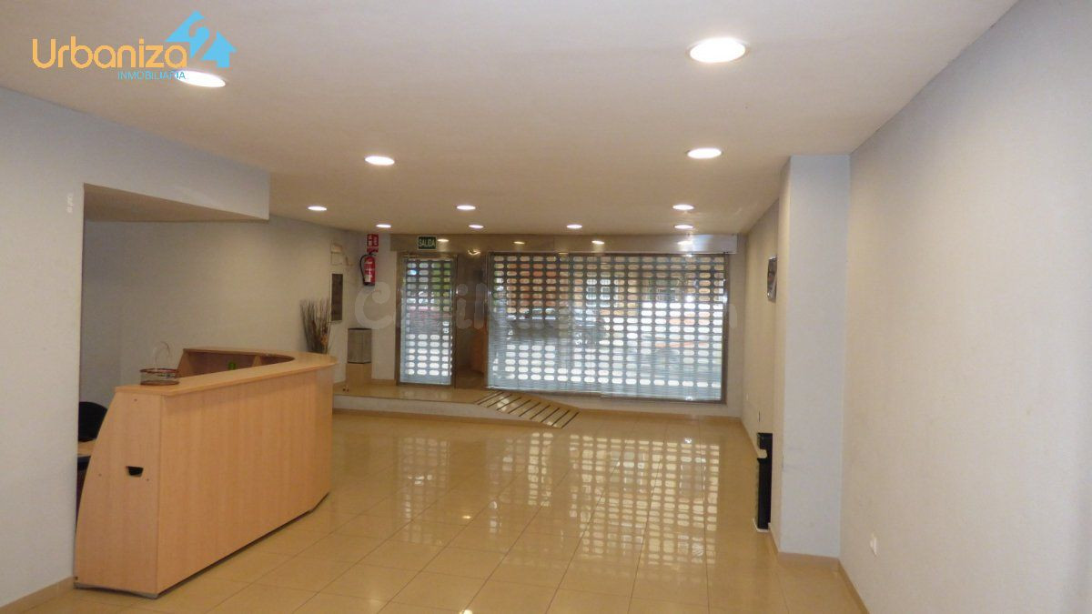 local acondicionado de 300mtrs ideal para cualquier tipo de  - foto 4
