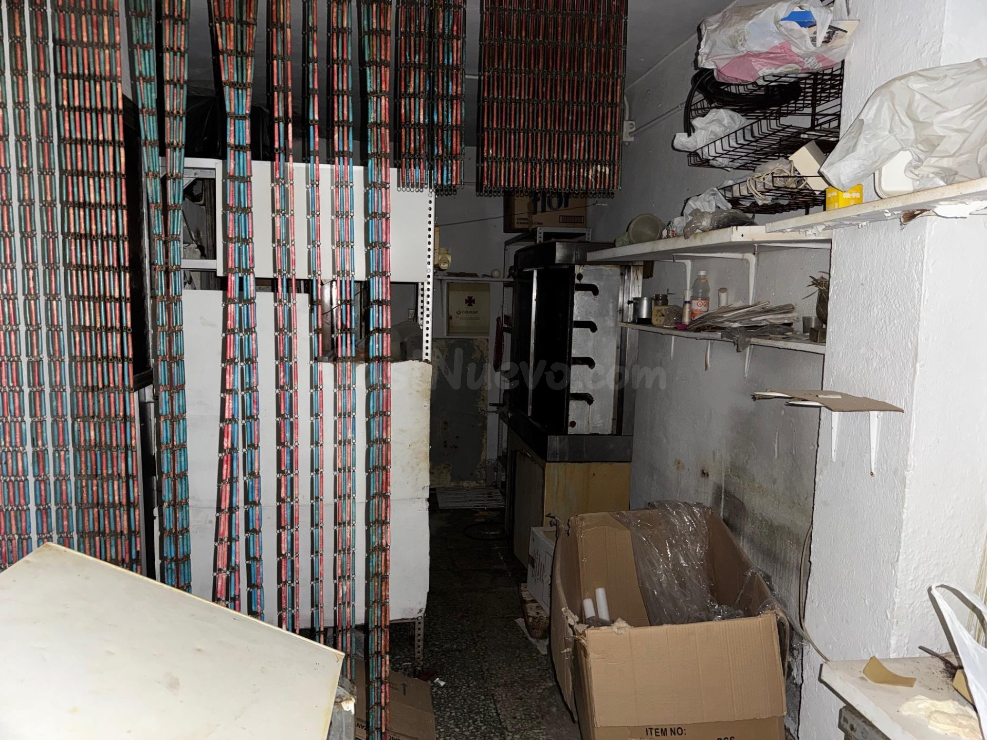"OPORTUNIDAD LOCAL EN VENTA EN EL CENTRO DE VALDEZORRAS" - foto 2