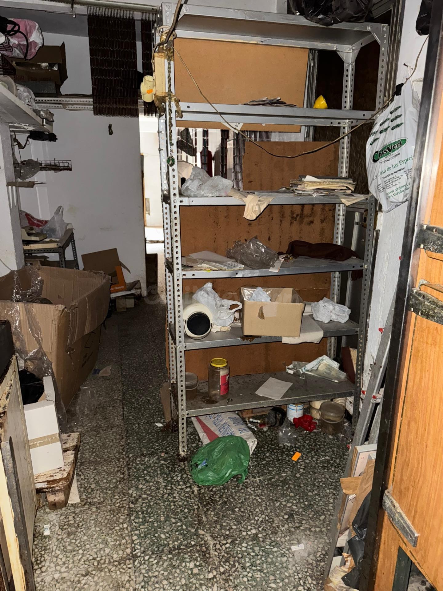 "OPORTUNIDAD LOCAL EN VENTA EN EL CENTRO DE VALDEZORRAS" - foto 5