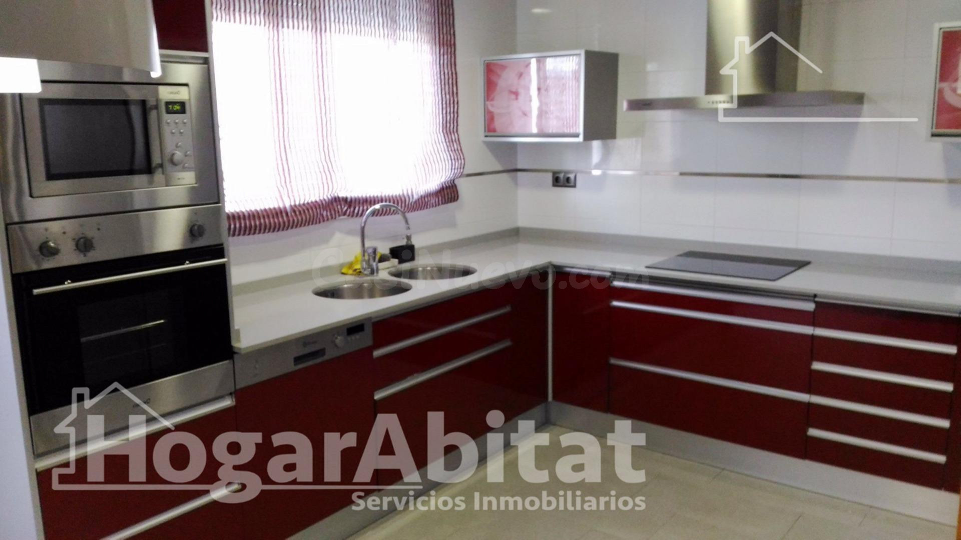 PRECIOSO ADOSADO CON TERRAZA Y GARAJE