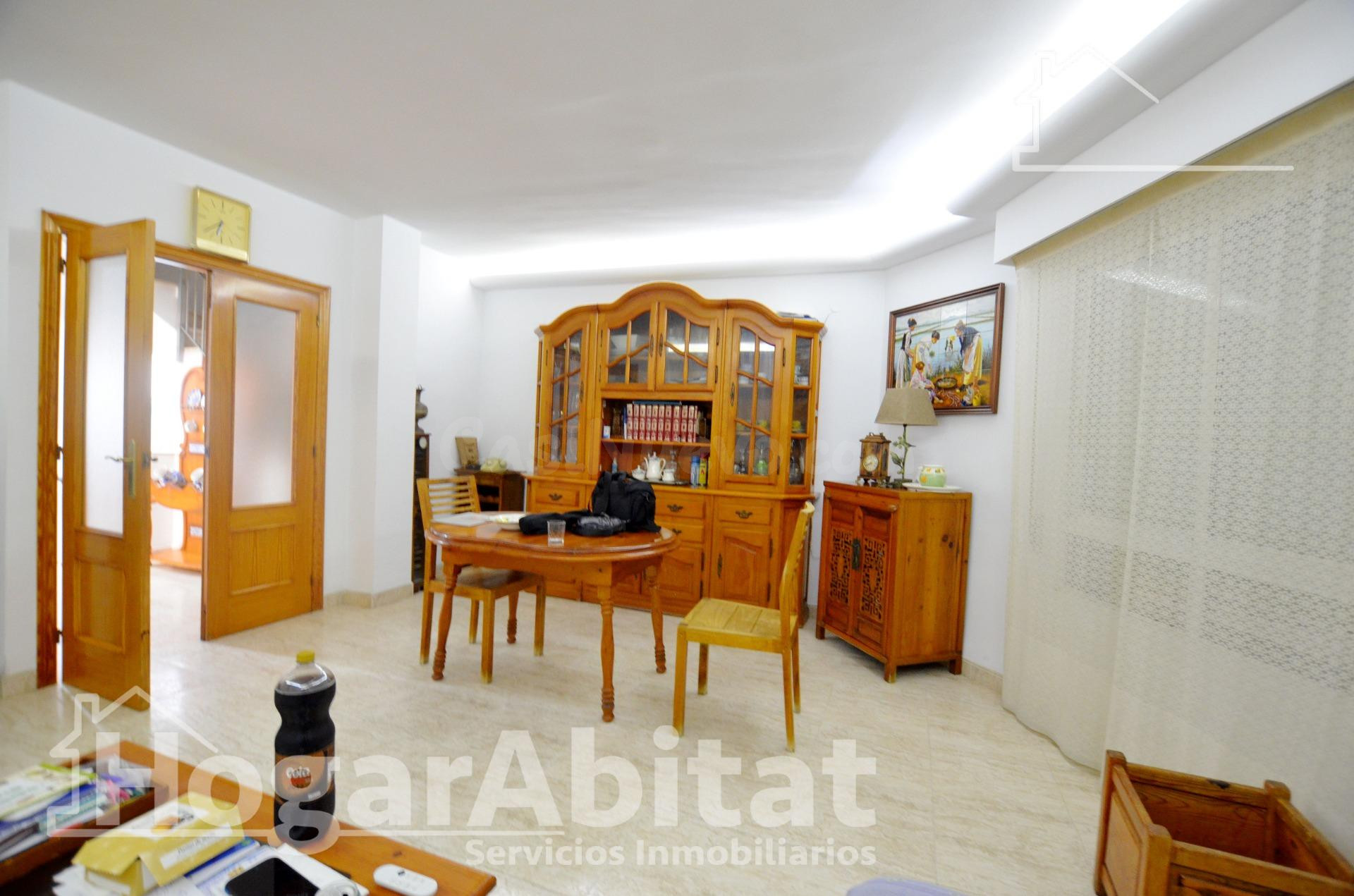 ¡EN PLENO CENTRO! PRECIOSO ADOSADO CON GARAJE Y TERRAZA
