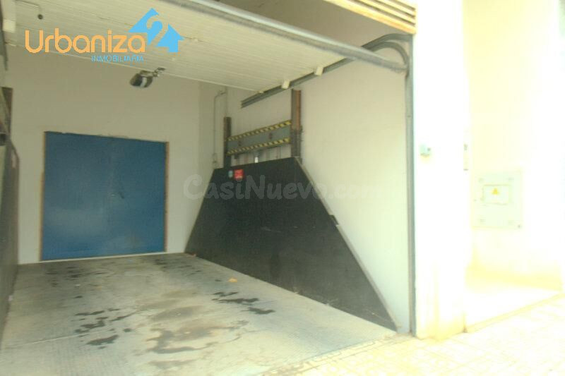 PLAZA DE GARAJE CON ACCESO EN MONTACARGA Y TRASTERO DE 16 M2 - foto 2