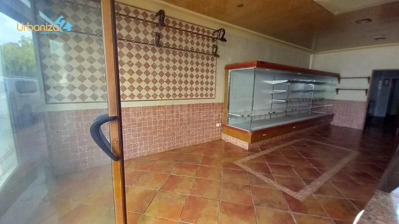 Local comercial 162m² en venta - Jardines del guadiana - foto 3