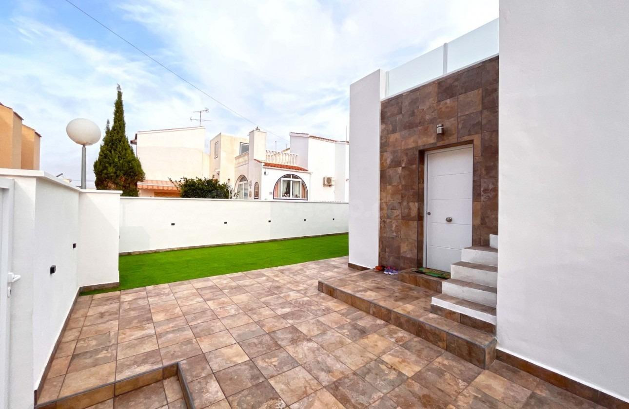 TOTALMENTE REFORMADO! CHALET SEMI-INDEPENDIENTE EN ORIHUELA  - foto 3