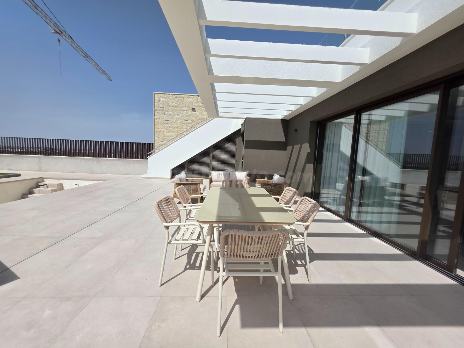 Espectacular oportunidad de Chalet de Obra Nueva - foto 3