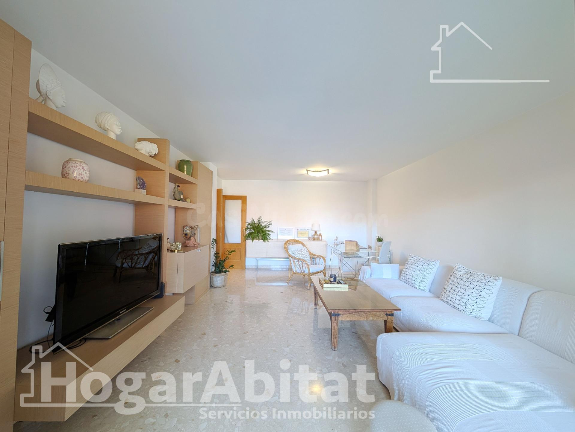 ¡ESPECTACULAR! IMPECABLE, EXTERIOR Y REFORMADO EN URBANIZACI - foto 4