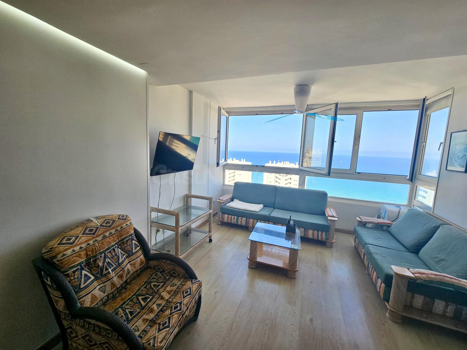 Piso en alquiler en El Campello con piscina, urbanización pr - foto 3