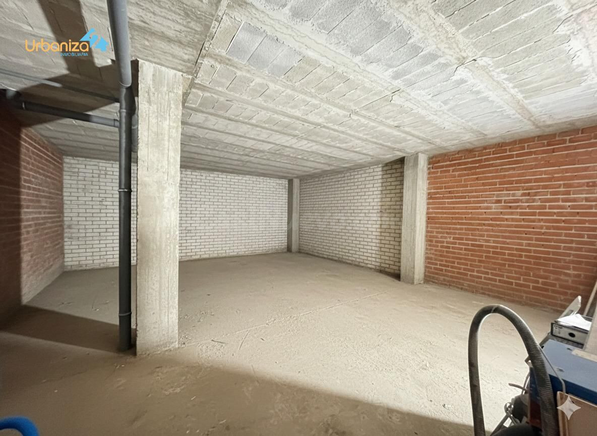 LOCAL EN BRUTO RESIDENCIAL ENTREPUENTES SAN FERNANDO BADAJOZ