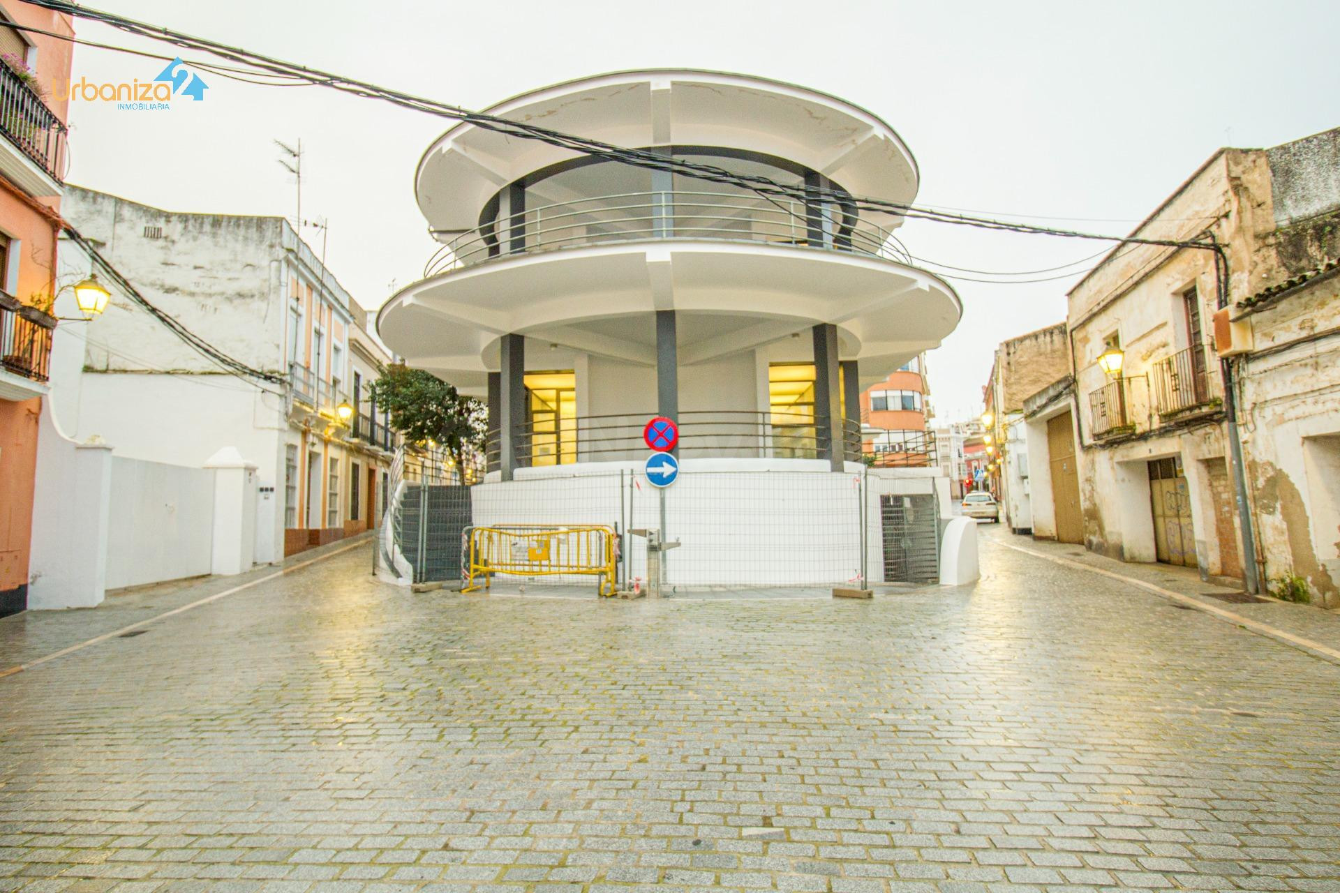 COCHERA EN PLAZA CHICA DE BADAJOZ